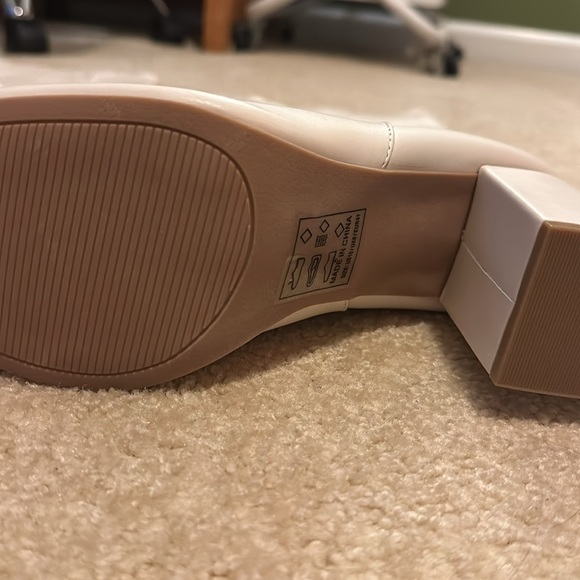 Cream Knee High Boots - Picture 4 of 5